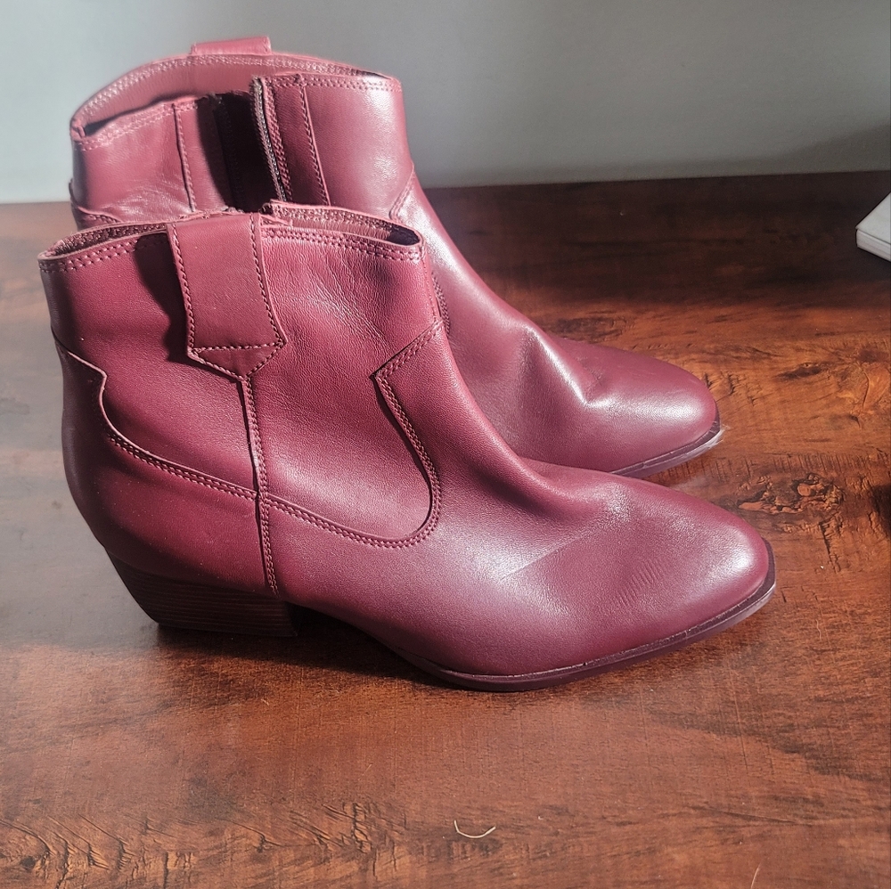Seychelles Leather Heeled Ankle Boots - Pre-owned- Size 8.5